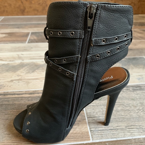 NWOT Pierre Dumas Faux Leather Cut-Out Booties - Picture 6 of 8